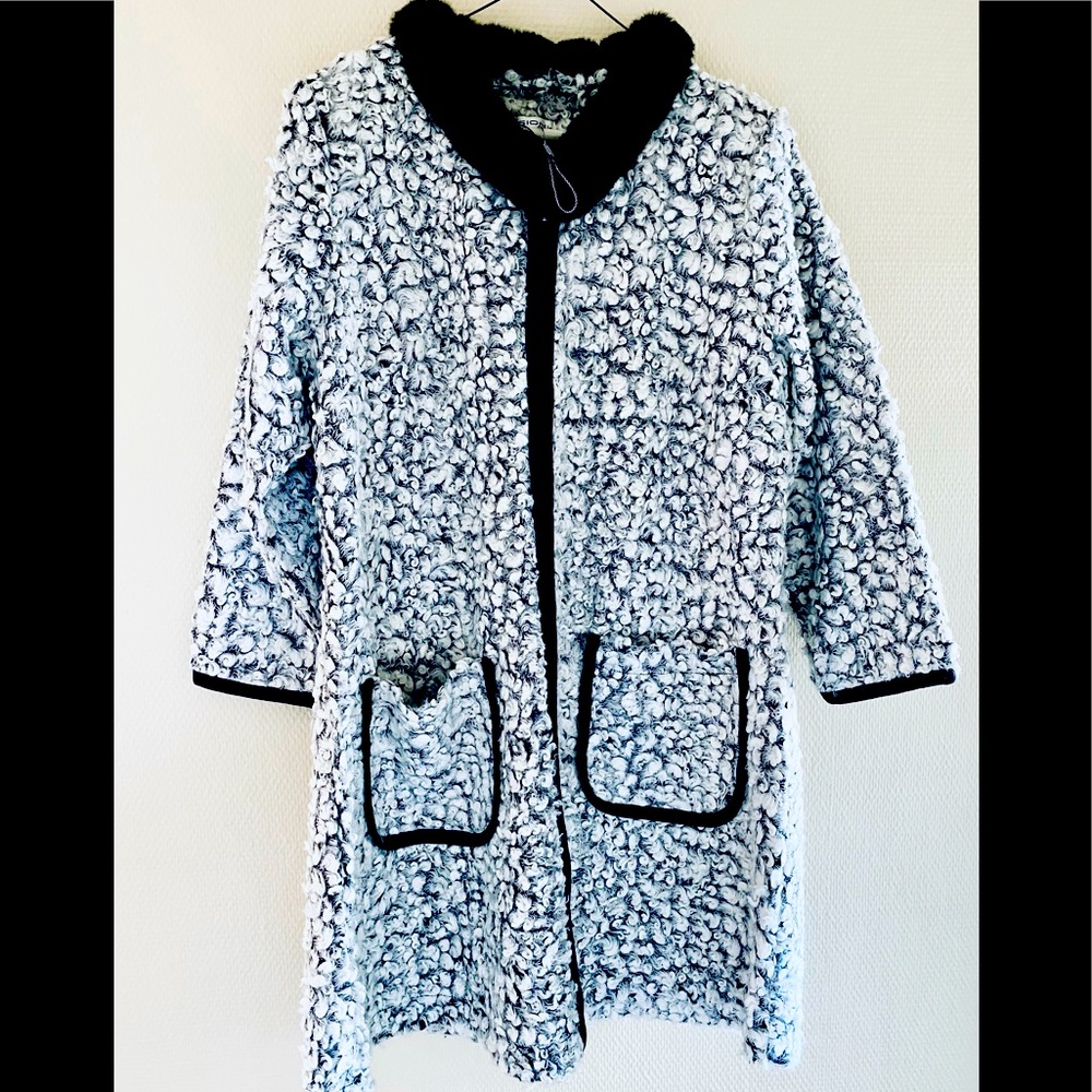 Sioni Jacket 🧥 - Picture 2 of 10
